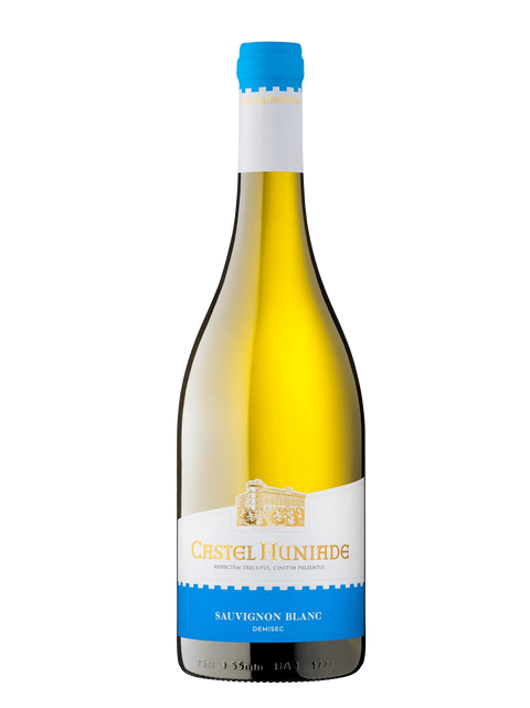 Recas Castel Huniade Sauvignon Blanc White Wine 750ml