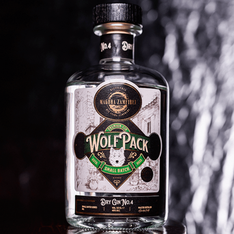 Magura Zamfirei WolfPack Dry Gin No 4 Gift Pack Premium Gin 700ml