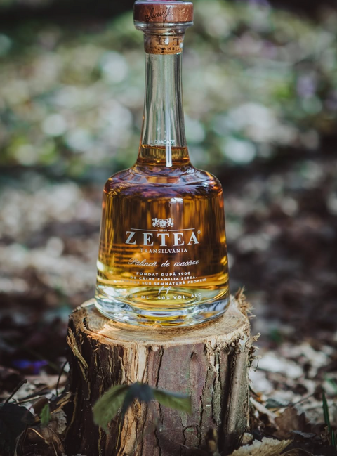 Zetea Blackcurrant Brandy (Palinca coacaze / Blackcurrant palinka) 700ml